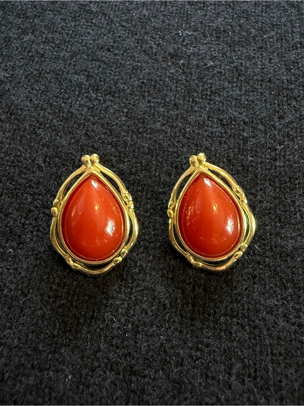Vintage TRIFARI Red Cabochon Teardrop Earrings Signed Pierced Retro 70s